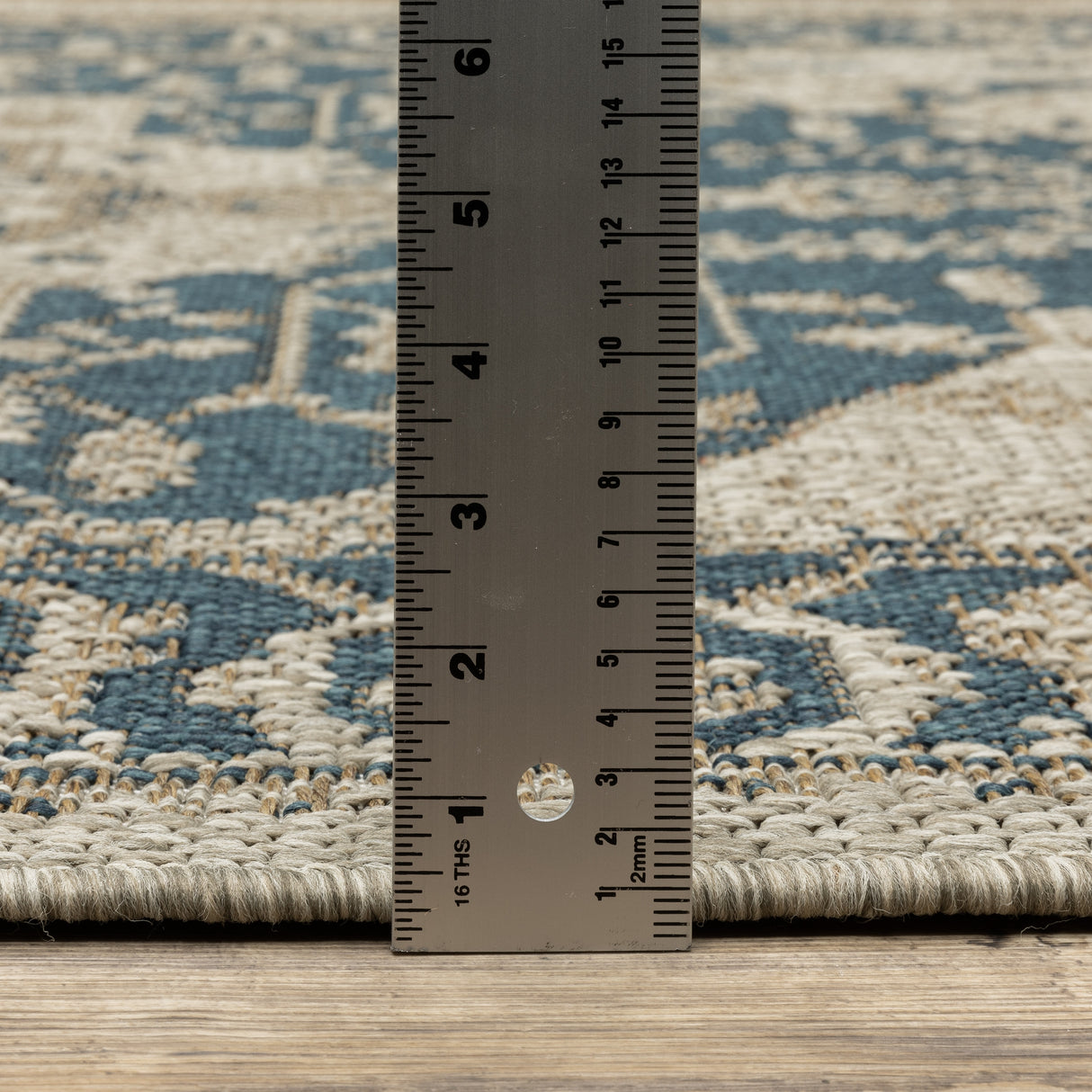 Vista Home Higgins Traditional Medallion Blue-Green/ Taupe Indoor/ Outdoor Area Rug
