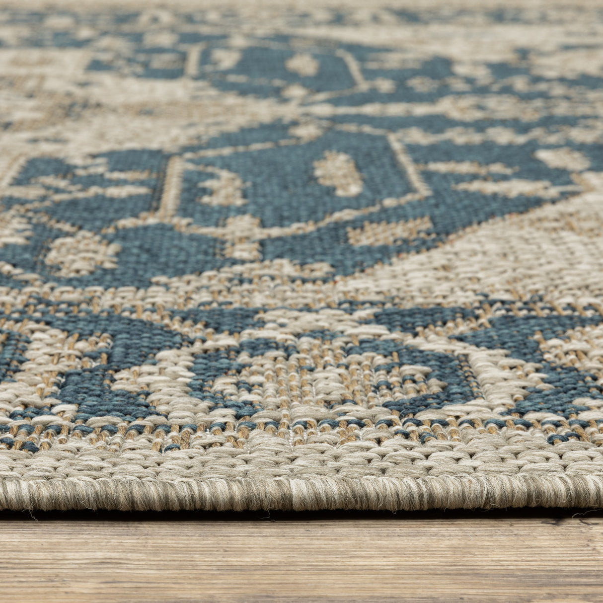 Vista Home Higgins Traditional Medallion Blue-Green/ Taupe Indoor/ Outdoor Area Rug