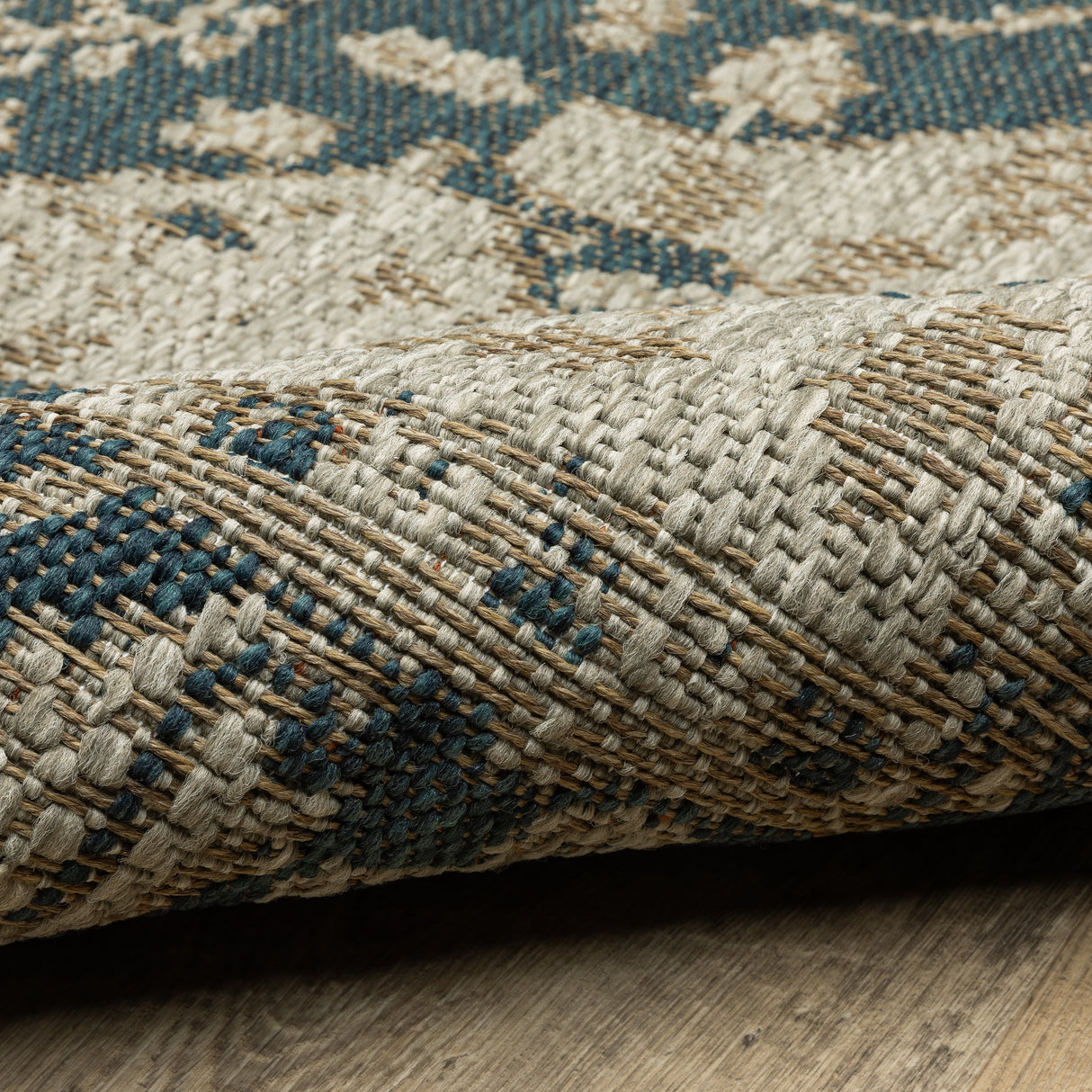 Vista Home Higgins Traditional Medallion Blue-Green/ Taupe Indoor/ Outdoor Area Rug