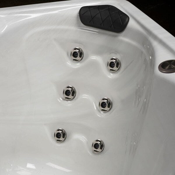 Summit Plus 40 Jet, Titan Hard Cover, 7 Seater, Hot Tub