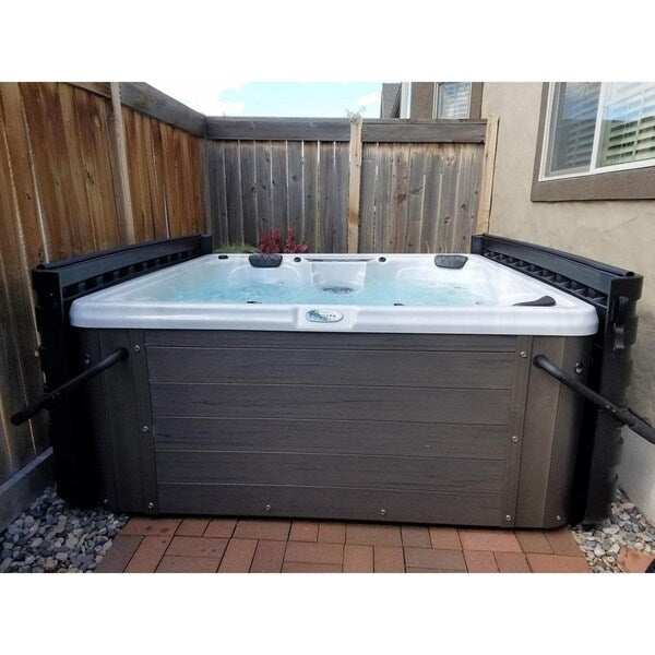 Summit Plus 40 Jet, Titan Hard Cover, 7 Seater, Hot Tub