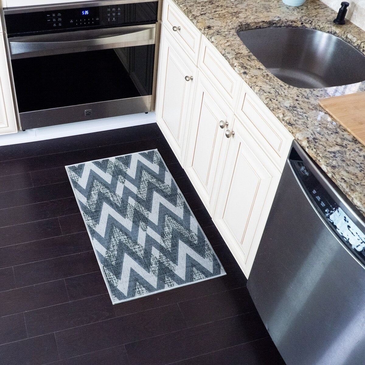 SussexHome Non-Skid Ultra-Thin Area Rugs for Laundry Room, Entryway, Bathroom and Kitchen - Washable Multipurpose Floor Mat