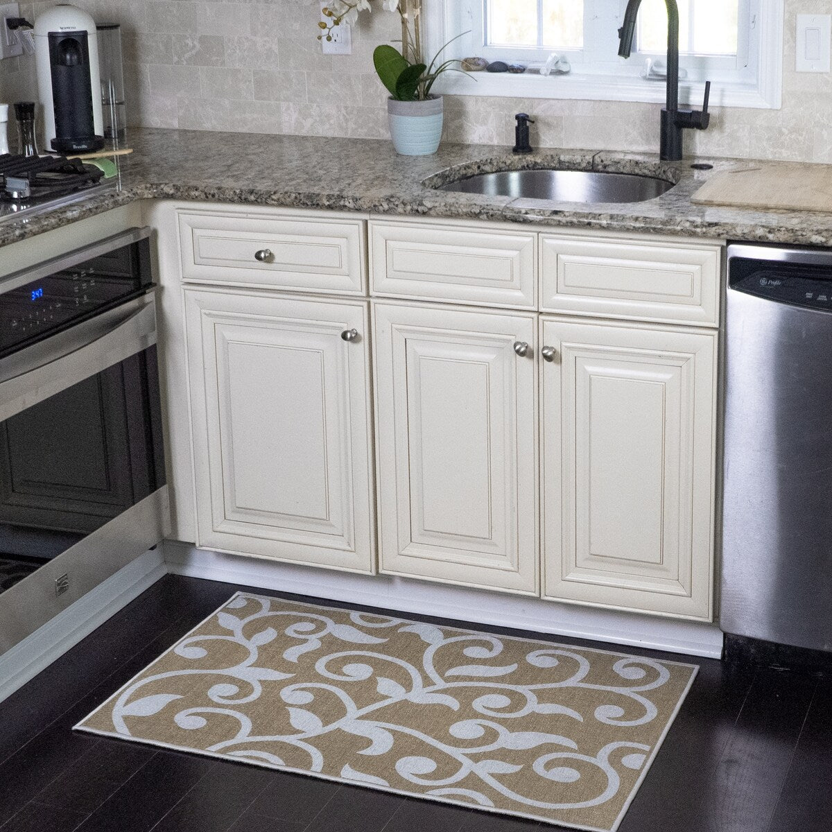 SussexHome Non-Skid Ultra-Thin Area Rugs for Laundry Room, Entryway, Bathroom and Kitchen - Washable Multipurpose Floor Mat