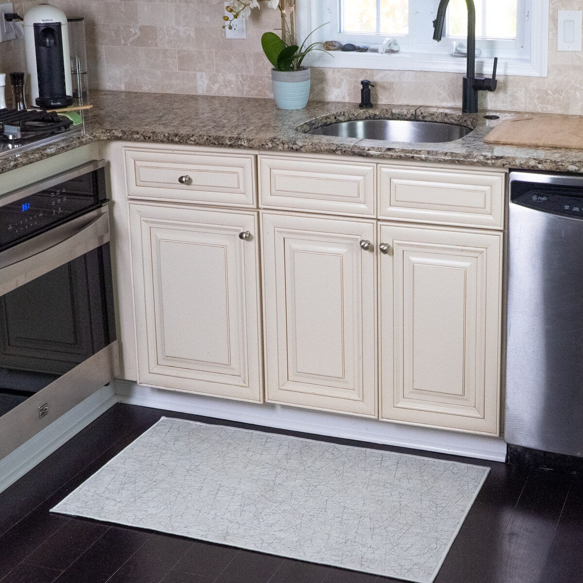 SussexHome Non-Skid Ultra-Thin Area Rugs for Laundry Room, Entryway, Bathroom and Kitchen - Washable Multipurpose Floor Mat