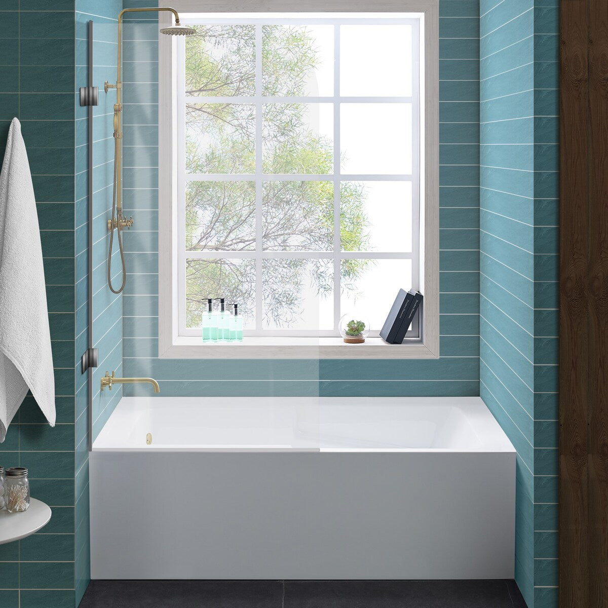 Swiss Madison Voltaire, Acrylic White, Alcove, Integral Armrest, Bathtub with Apron