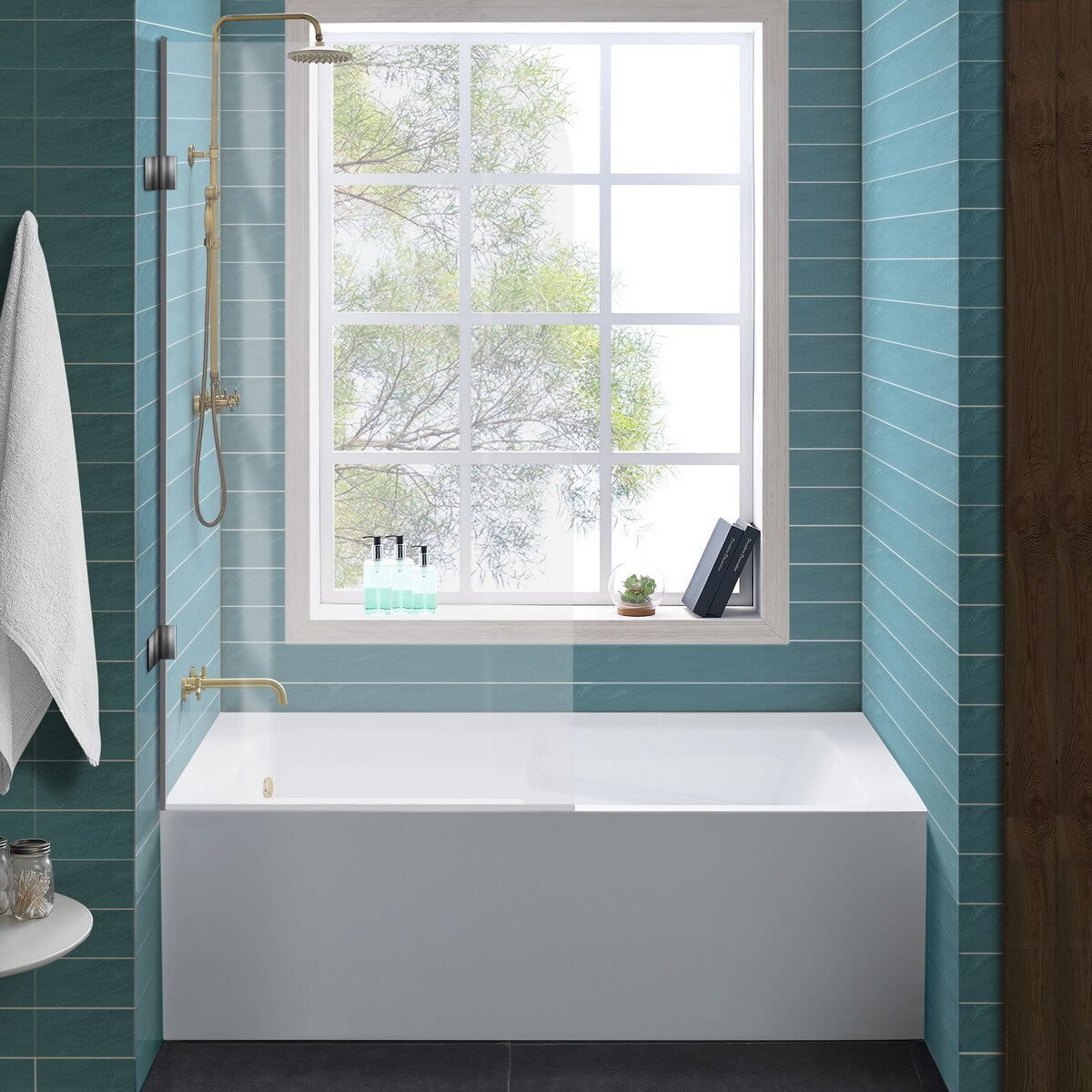 Swiss Madison Voltaire, Acrylic White, Alcove, Integral Armrest, Bathtub with Apron