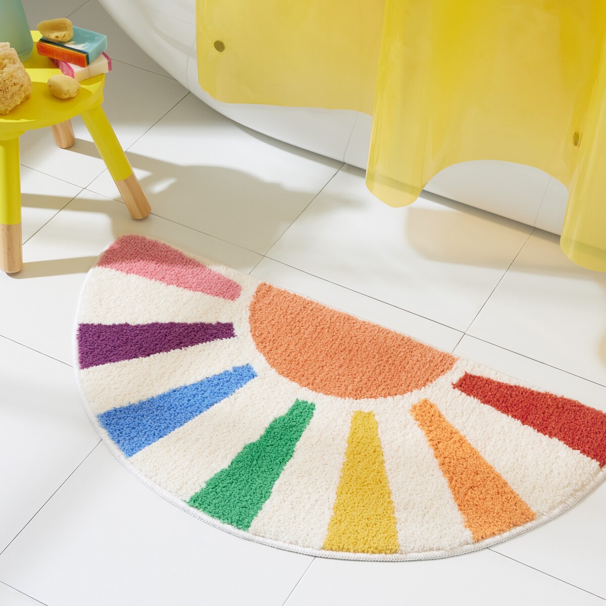TOWN & COUNTRY PLAY Peachy Clean Peach Fruit Shaped Bath Mat, Absorbent Tufted Floor Mat, Non-Slip Backing, Machine Washable