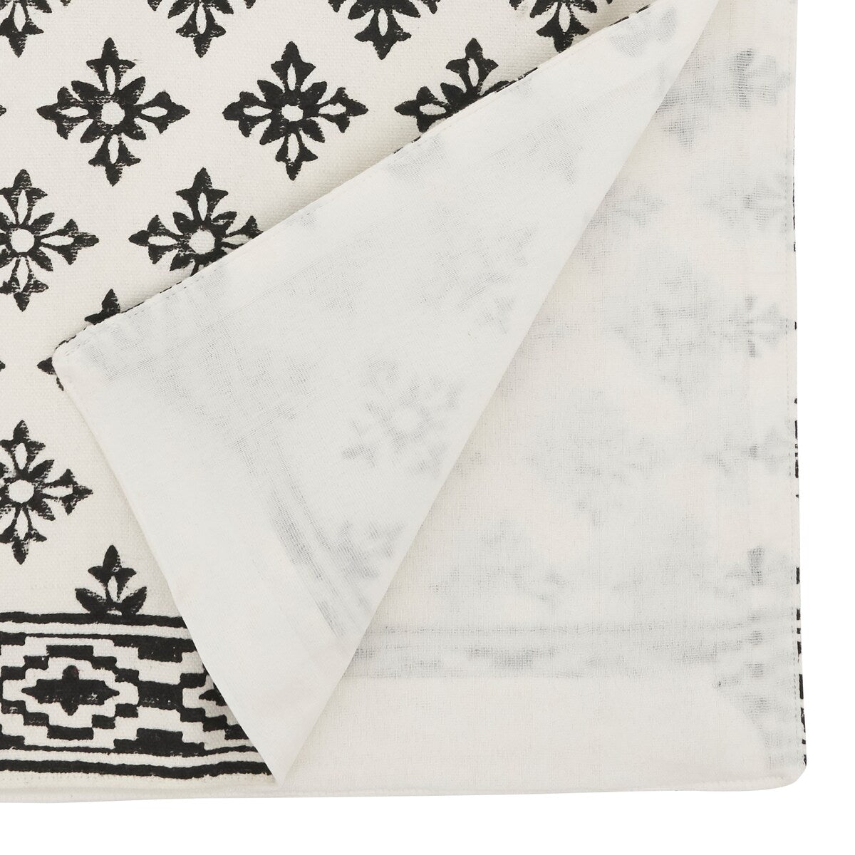 Table Runner with Block Pattern - 16"x72"