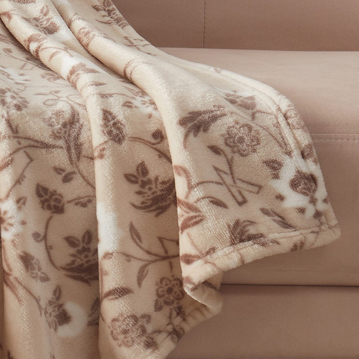Tahari Home Ilara Neutral Floral Damask Printed Plush Throw, 50" x 70"