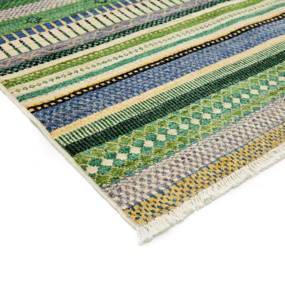 Taribishah Hand Knotted Area Rug (4'2" X 6'2") - 4'2" x 6'2"
