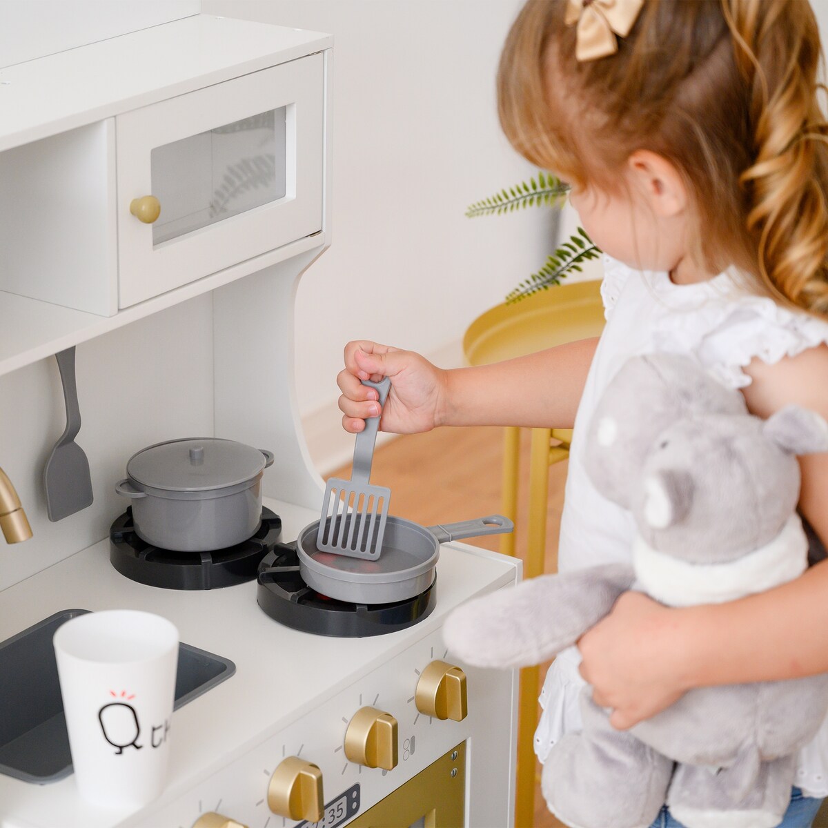 Teamson Kids Little Chef Mayfair Classic Kids Kitchen Playset, White, Gold