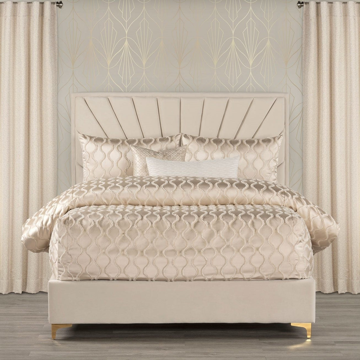 The Great Gatsby Full Swing Textured Bed Cap Comforter Set with Sewn Corners