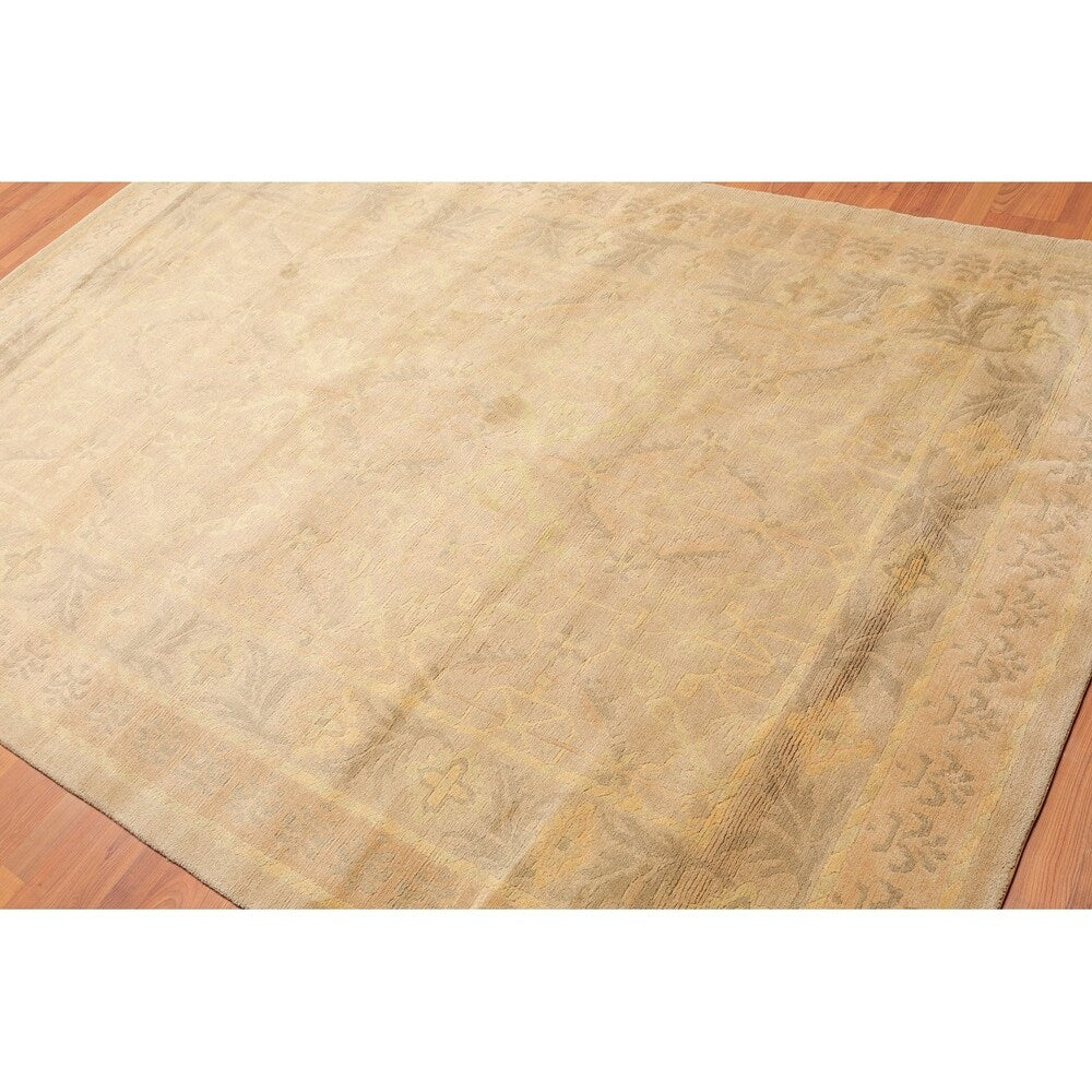 Modern Hand Knotted Wool Tibetan Area Rug (6'1"x9'2") - 6'1" x 9'2"