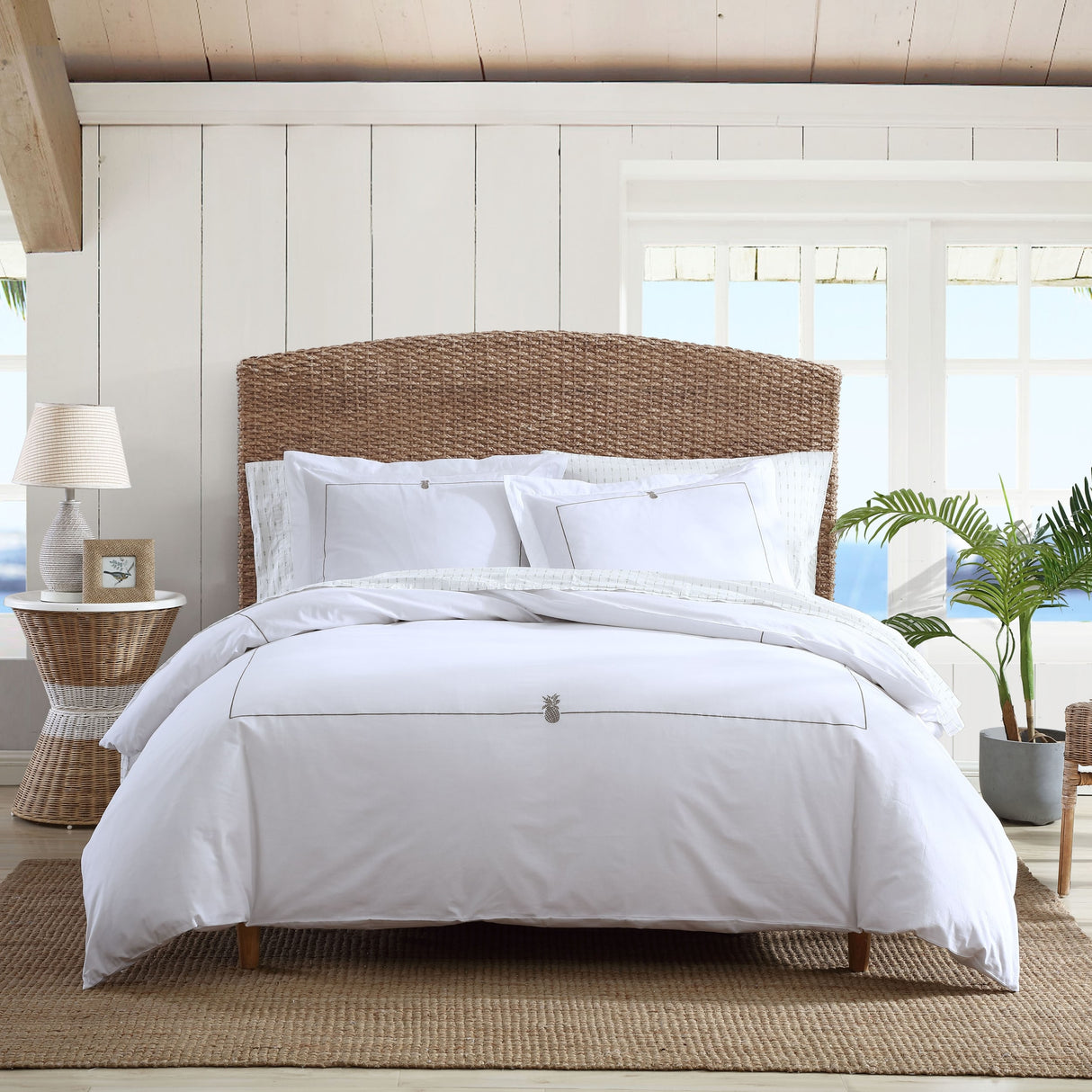 Tommy Bahama Pineapple Resort Cotton Embroidered Duvet Cover Set
