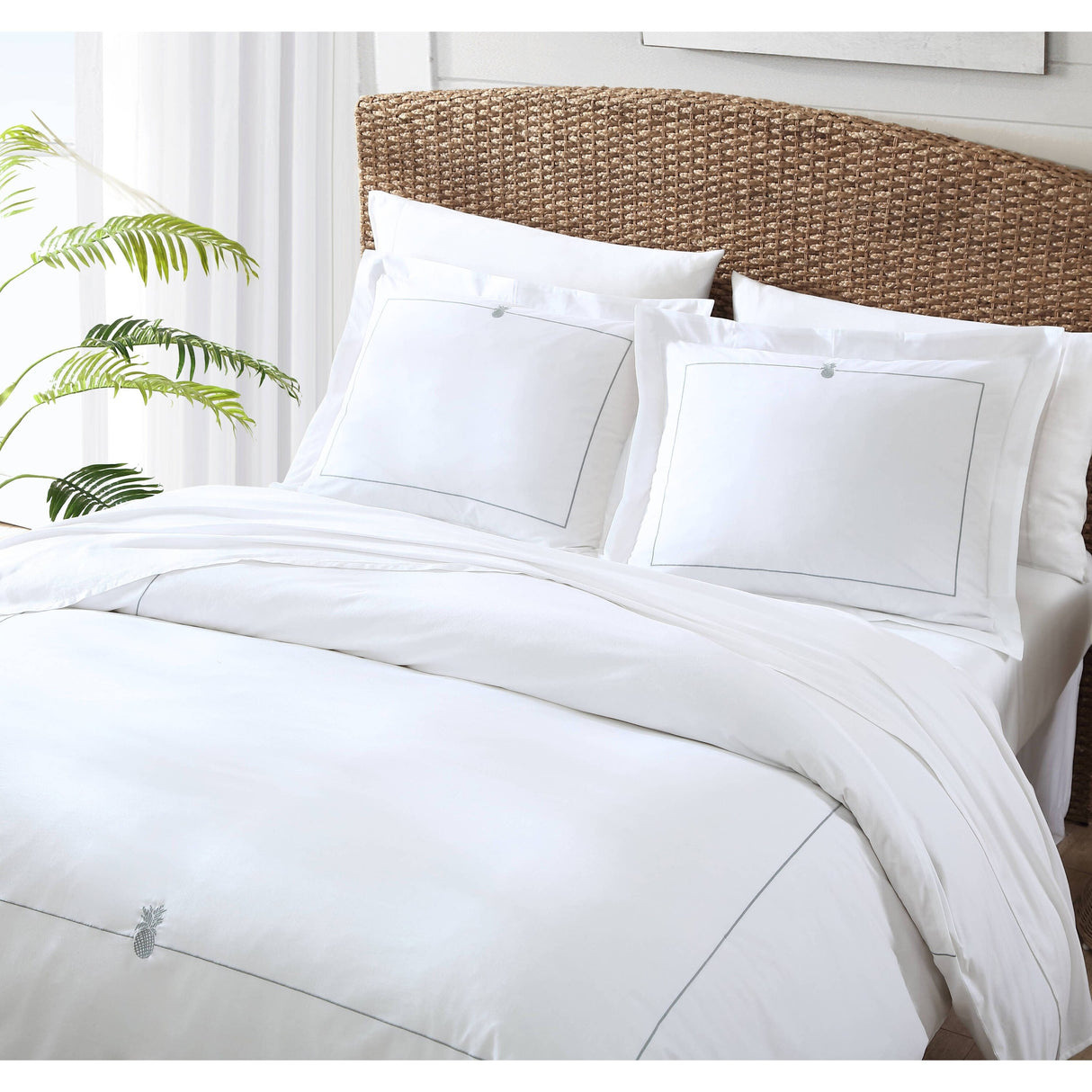 Tommy Bahama Pineapple Resort Cotton Embroidered Duvet Cover Set
