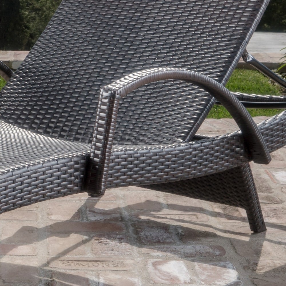 Toscana Outdoor 2-piece Wicker Armed Chaise Lounge Set by Christopher Knight Home
