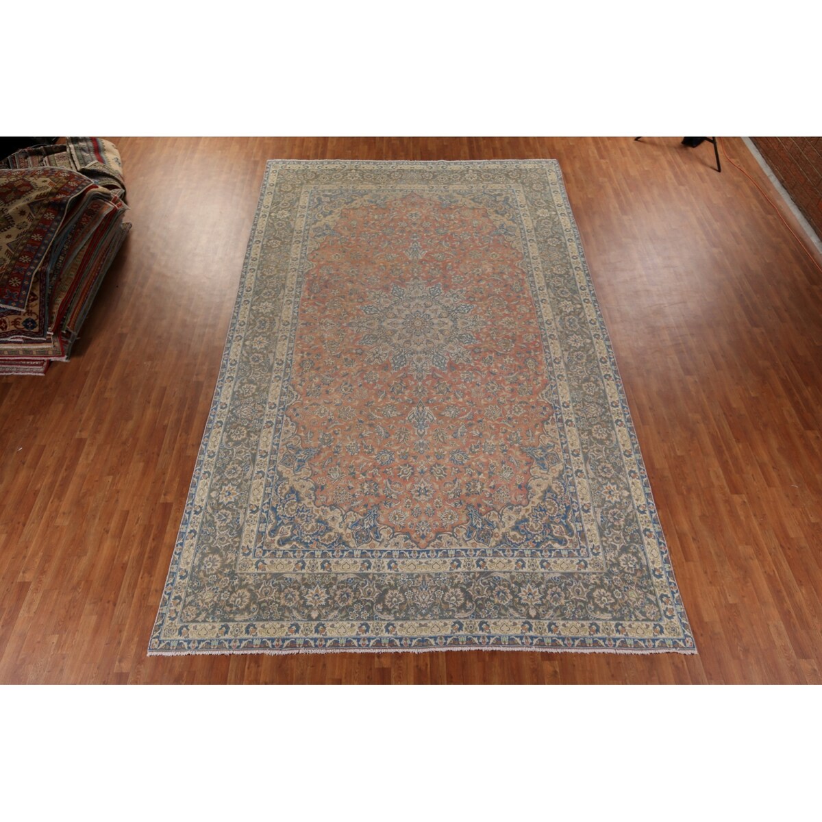Traditional Floral Najafabad Persian Large Vintage Wool Carpet - 9'7" x 16'0"