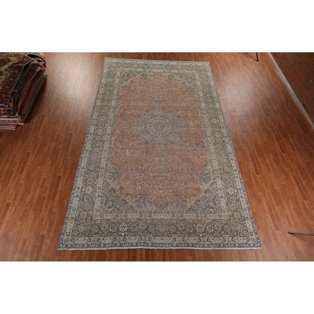 Traditional Floral Najafabad Persian Large Vintage Wool Carpet - 9'7" x 16'0"