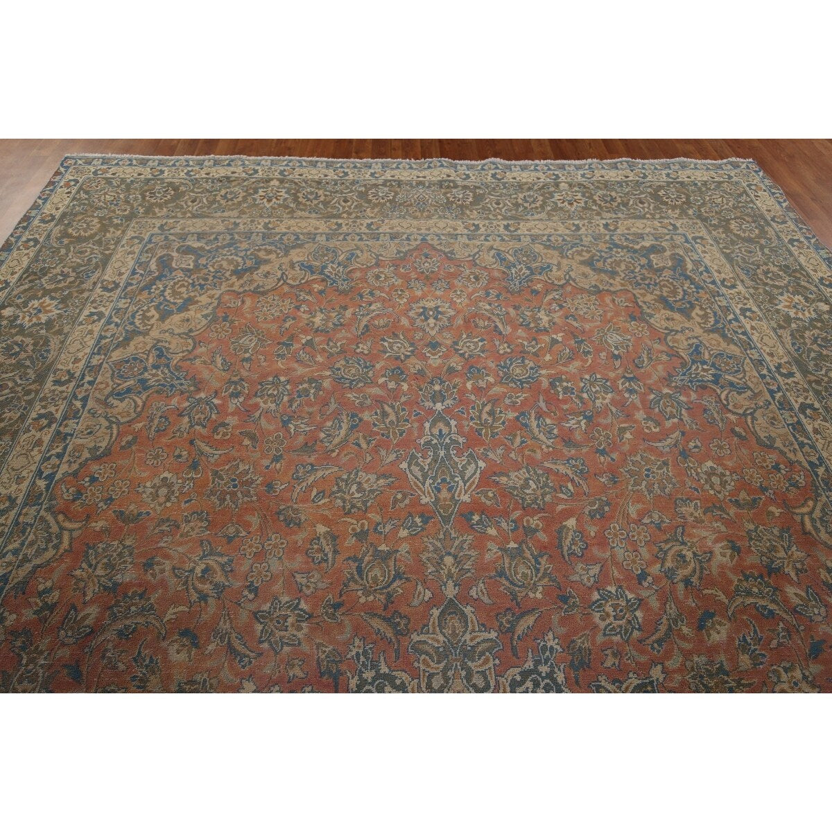 Traditional Floral Najafabad Persian Large Vintage Wool Carpet - 9'7" x 16'0"