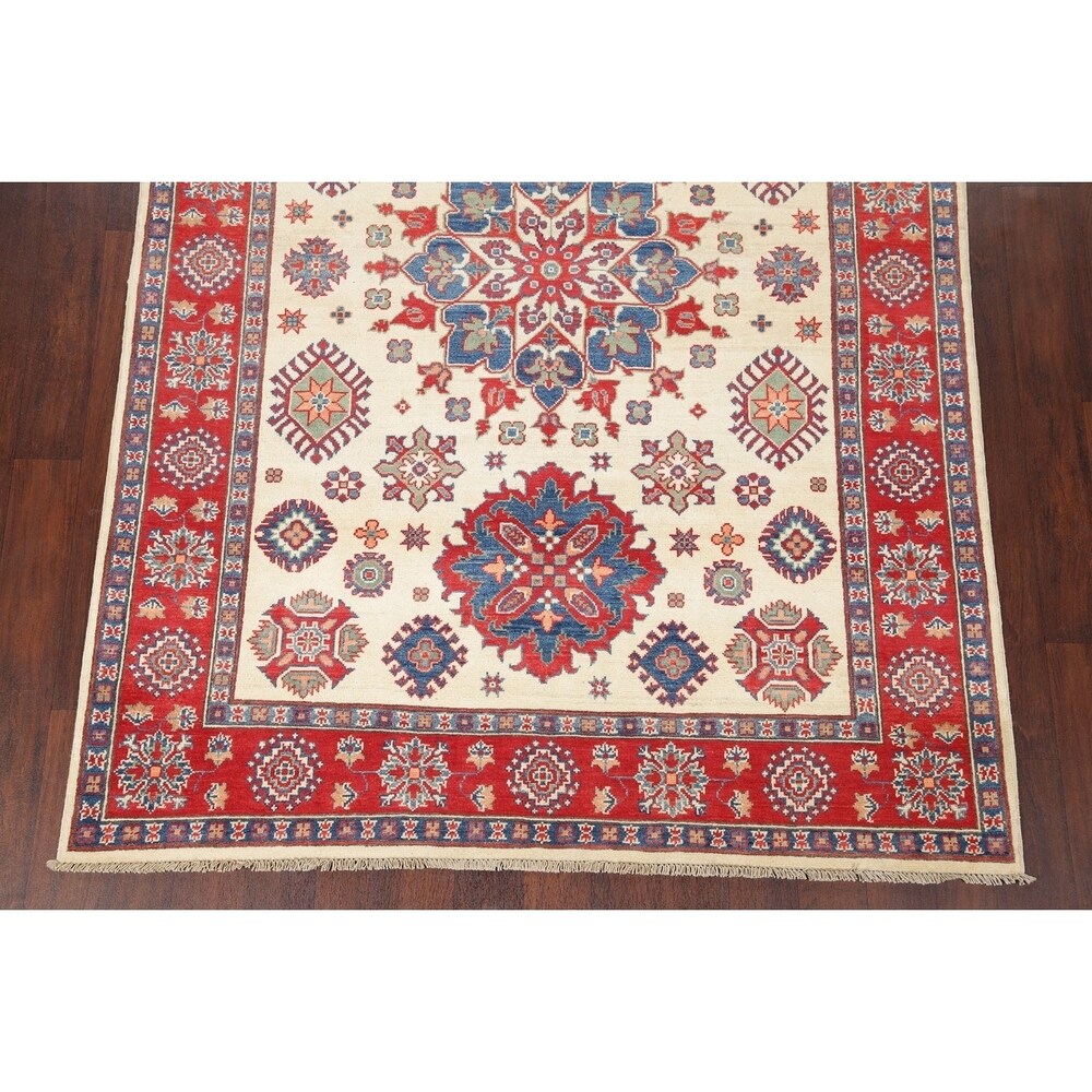 Traditional Kazak-Chechen Hand Knotted Pakistan Oriental Area Rug - 7'10" x 5'9"