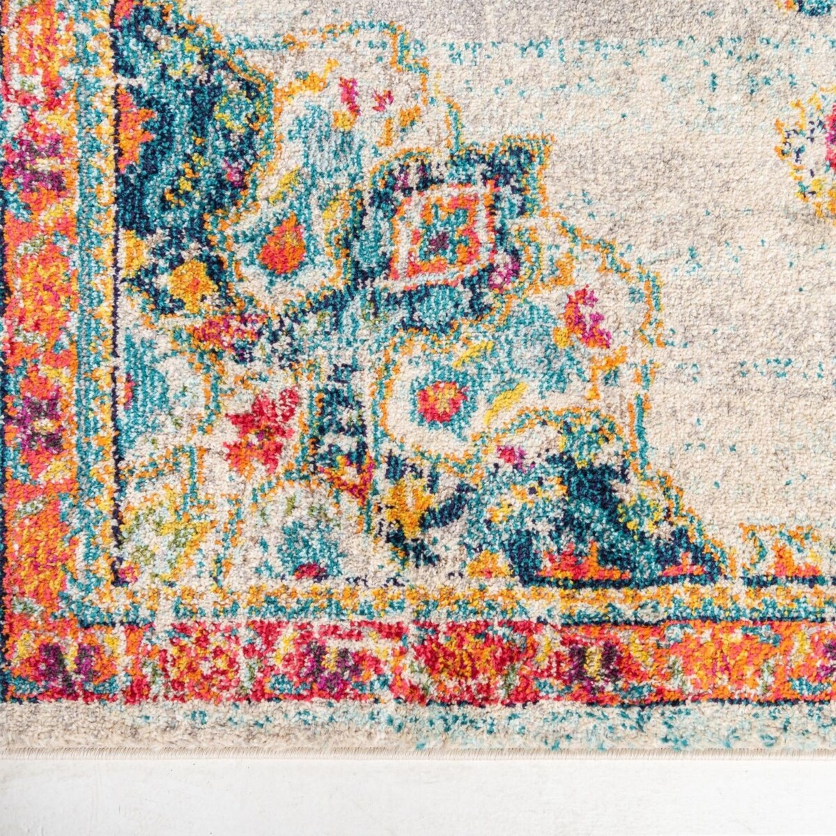 Traditional Koakburg Collection Area Rug
