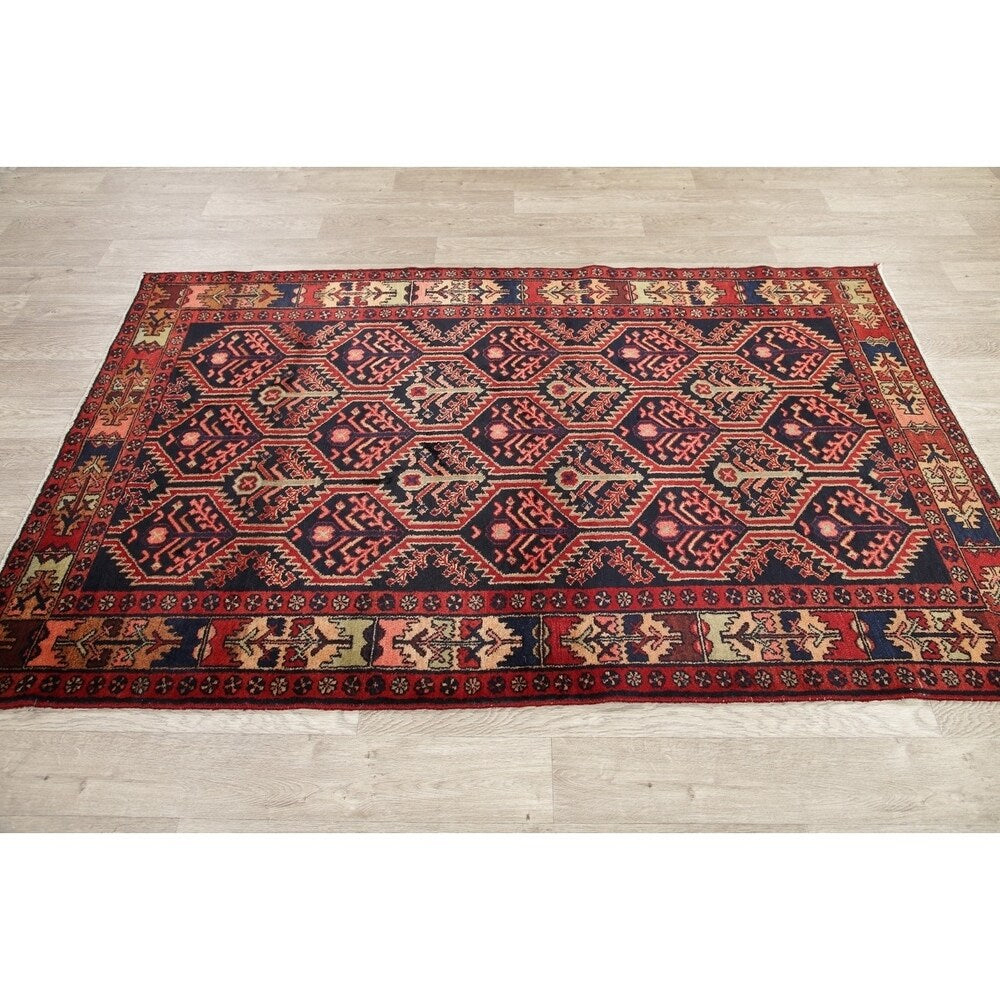 Traditional Zanjan Persian Hand-Knotted Wool Oriental Area Rug - 6'10" x 4'5"