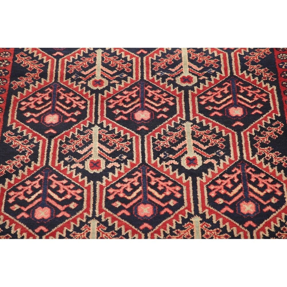 Traditional Zanjan Persian Hand-Knotted Wool Oriental Area Rug - 6'10" x 4'5"