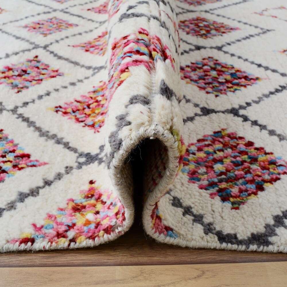 Tribal Diamond Contemporary Moroccan Oriental Area Rug Hand-Knotted - 4'11" x 8'3"