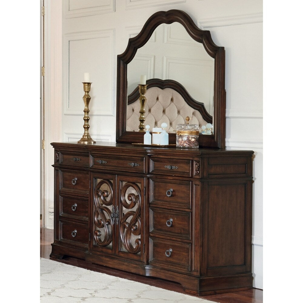 Tuscany Cream 3-piece Platform Bedroom Set with Dresser
