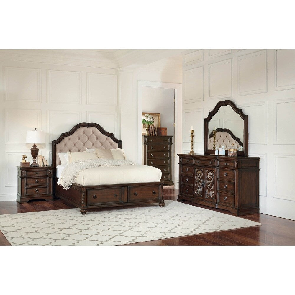 Tuscany Cream 3-piece Platform Bedroom Set with Dresser