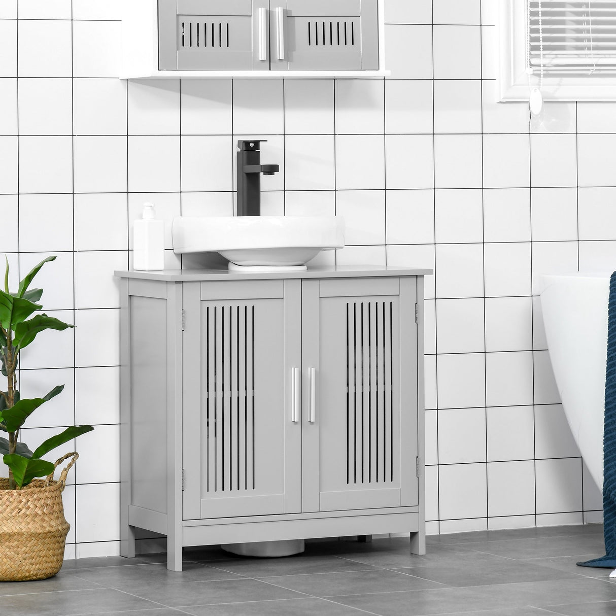 U-shaped design bathroom vanity with adjustable shelf