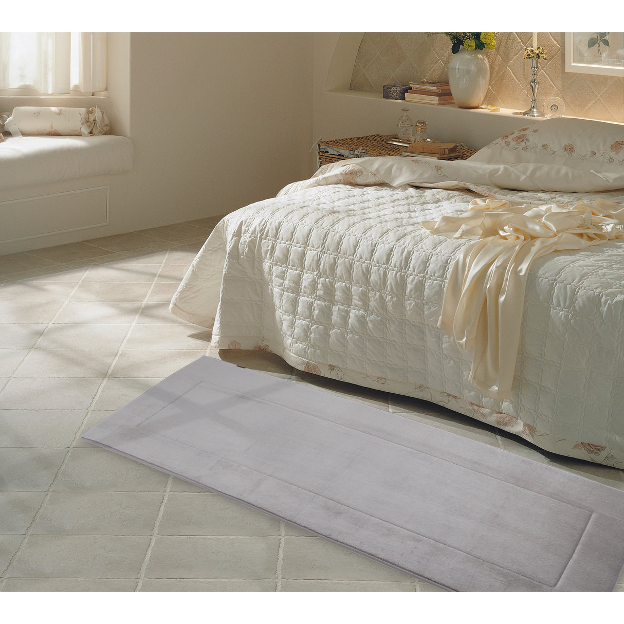 FABBRICA HOME Ultra-Soft Extra-Thick Non-Slip Memory Foam Long Bath Runner Mat 2 ft x 6 ft