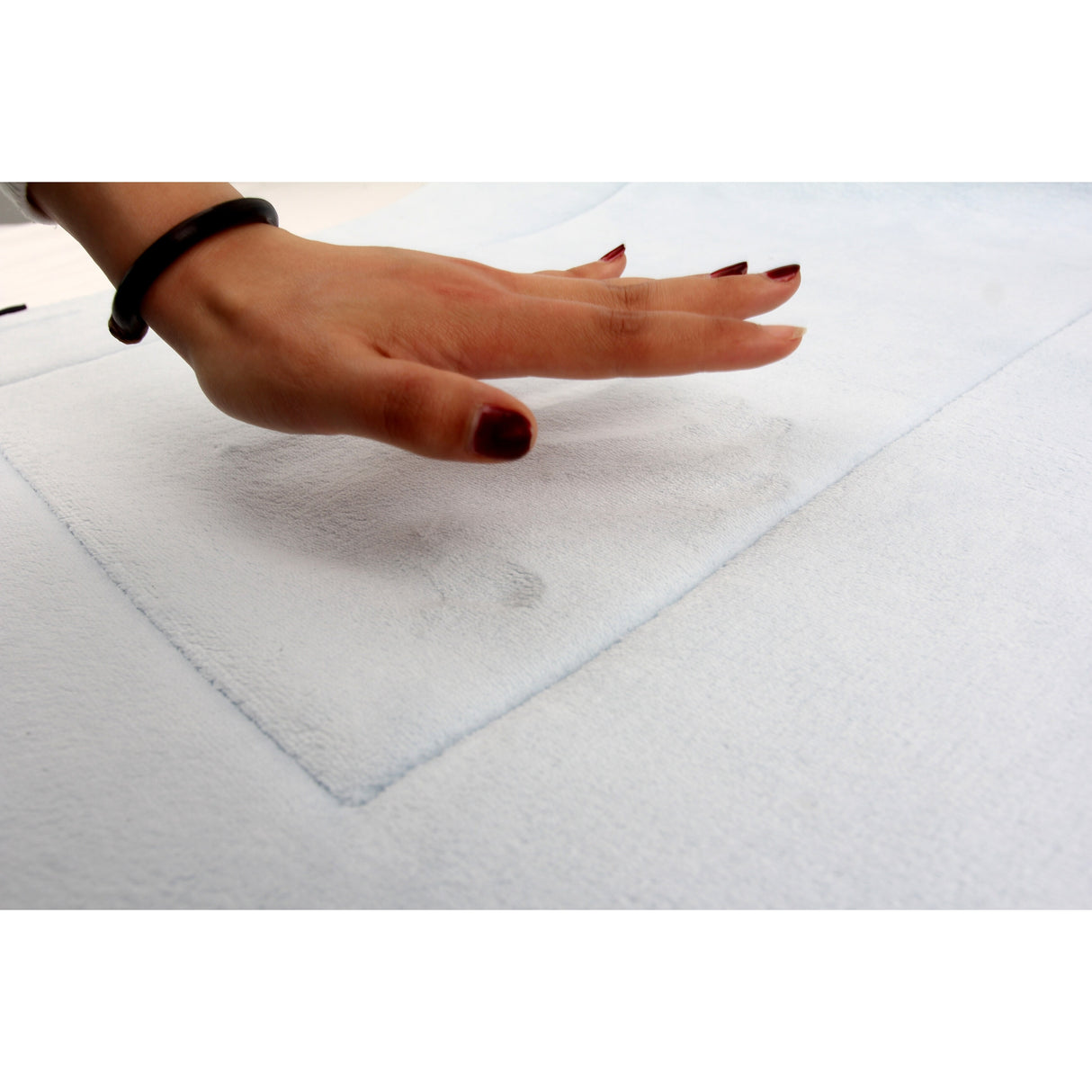 FABBRICA HOME Ultra-Soft Extra-Thick Non-Slip Memory Foam Long Bath Runner Mat 2 ft x 6 ft