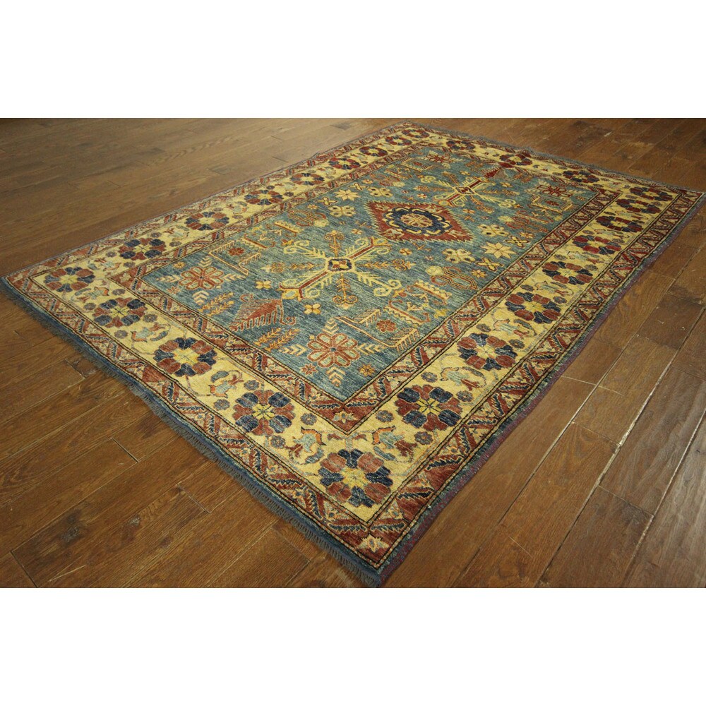 Unique Wool and Wool Geo-floral Kazak Hand-knotted Area Rug (6' x 8')