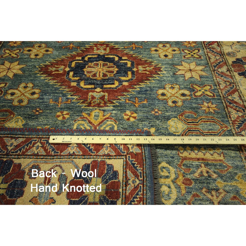 Unique Wool and Wool Geo-floral Kazak Hand-knotted Area Rug (6' x 8')