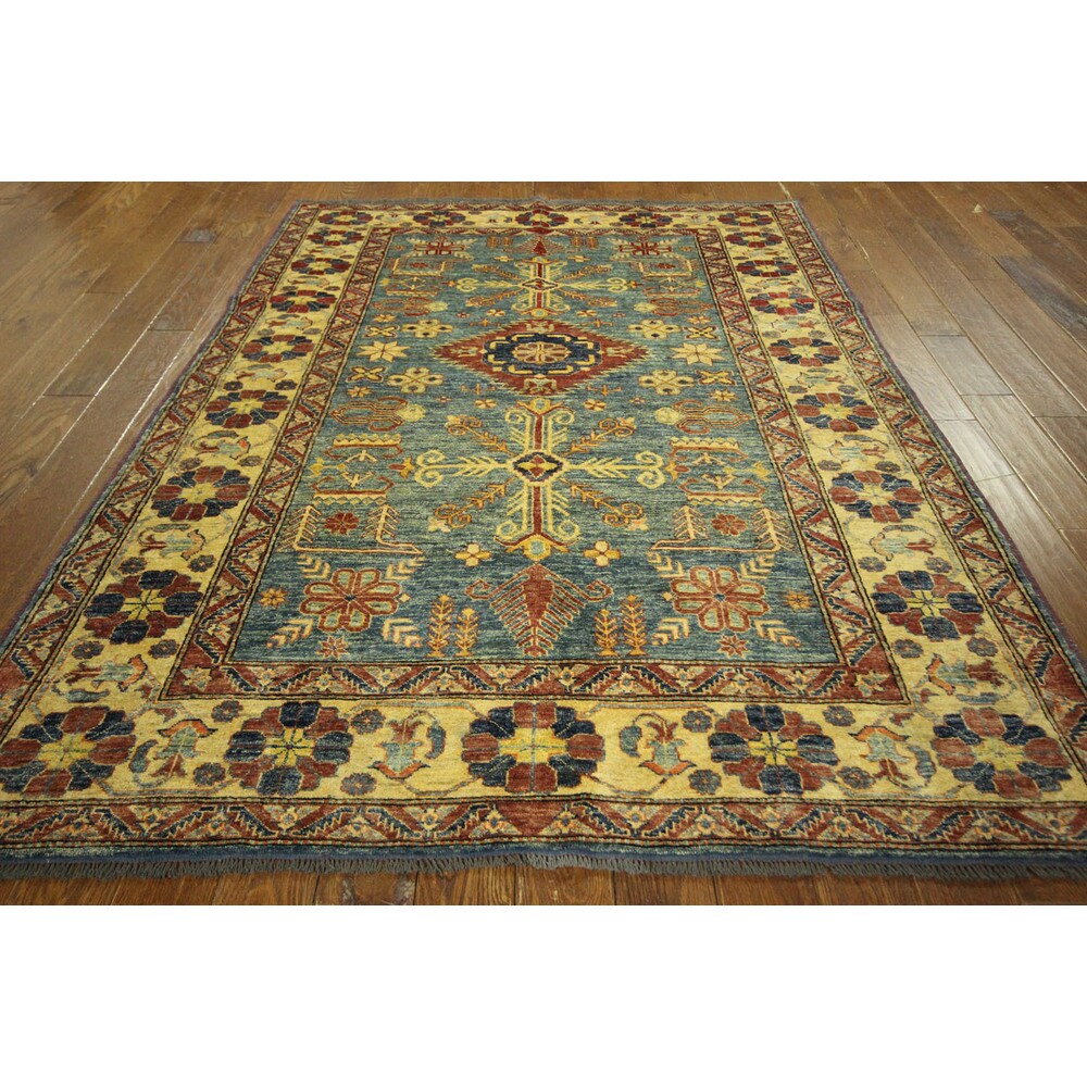 Unique Wool and Wool Geo-floral Kazak Hand-knotted Area Rug (6' x 8')