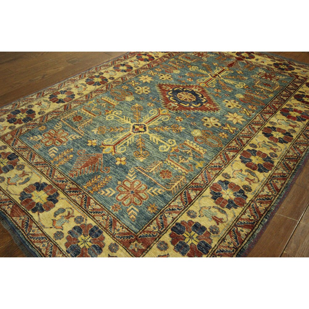 Unique Wool and Wool Geo-floral Kazak Hand-knotted Area Rug (6' x 8')