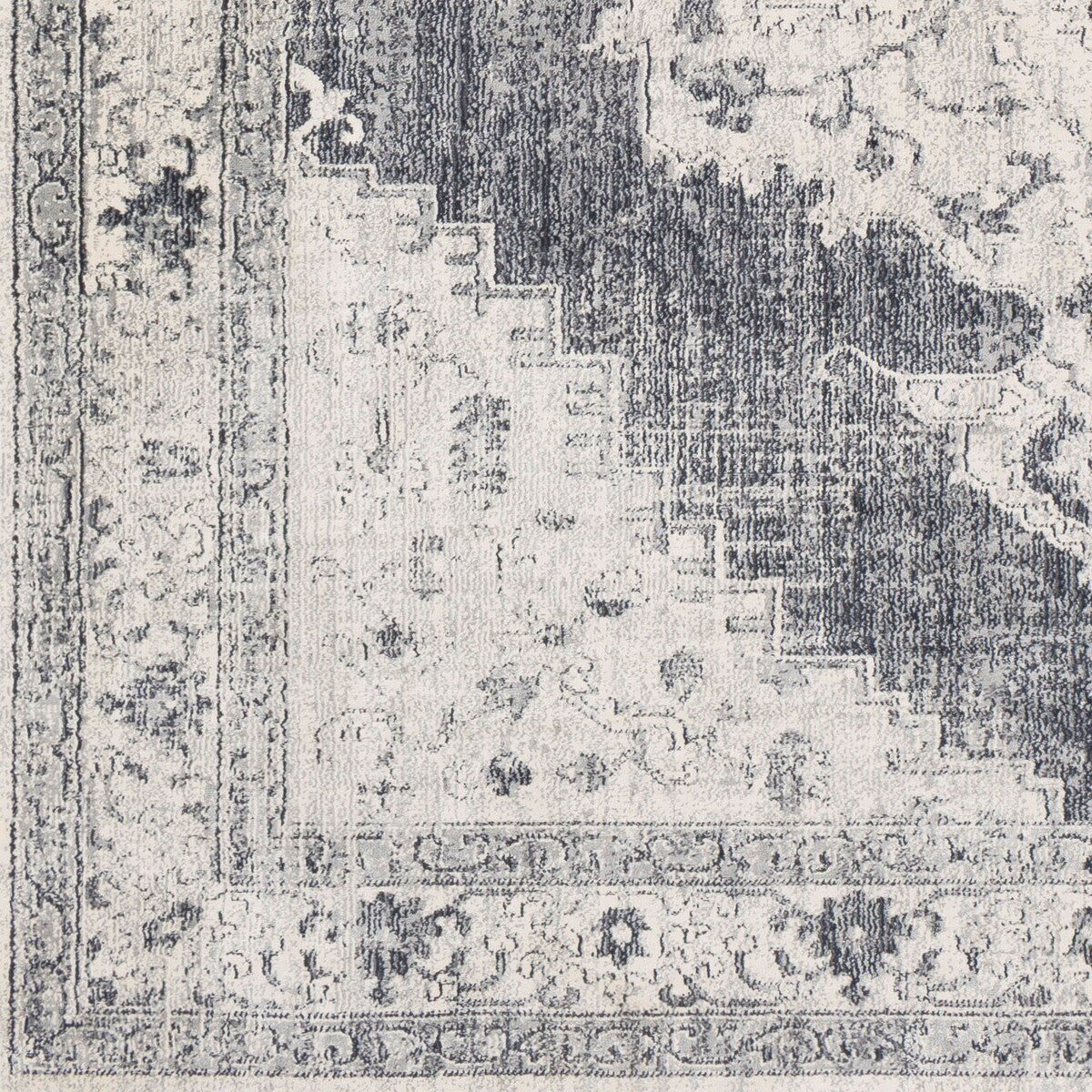 Uzziah Oriental Traditional Area Rug - 6'7" x 9'
