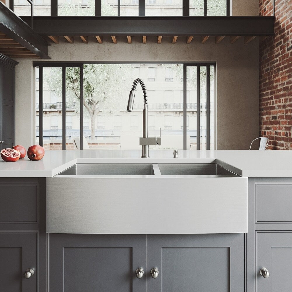 VIGO Chisholm Stainless Steel Kitchen Sink and Lincroft Faucet Set