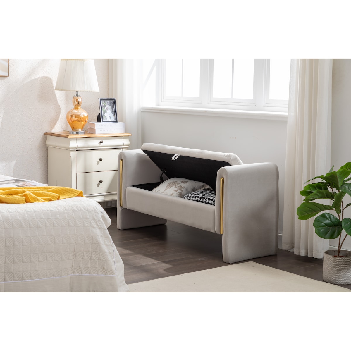 Velvet Fabric Storage Bench Bedroom Bench With Gold Metal Trim Strip For Living Room Bedroom Indoor