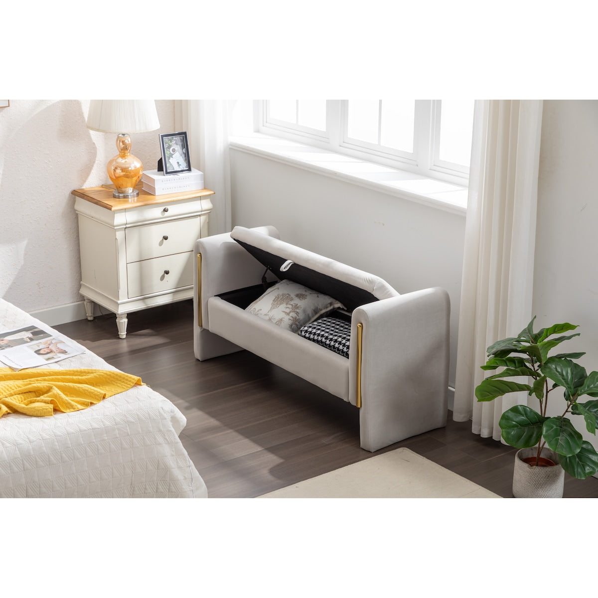 Velvet Fabric Storage Bench Bedroom Bench With Gold Metal Trim Strip For Living Room Bedroom Indoor