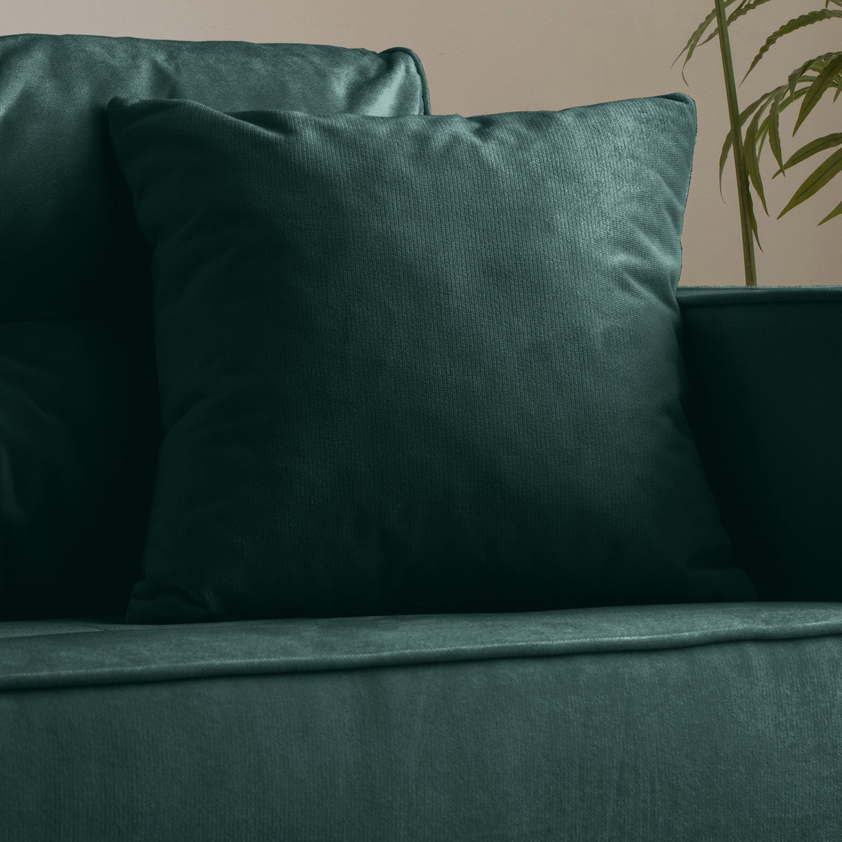 Velvet Sofa Couch Luxury Modern Upholstered sofa with 2 Pillows