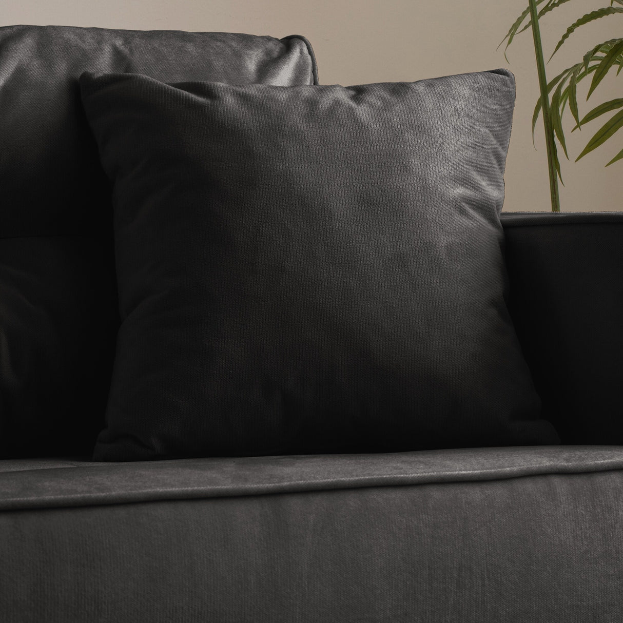 Velvet Sofa Couch Luxury Modern Upholstered sofa with 2 Pillows