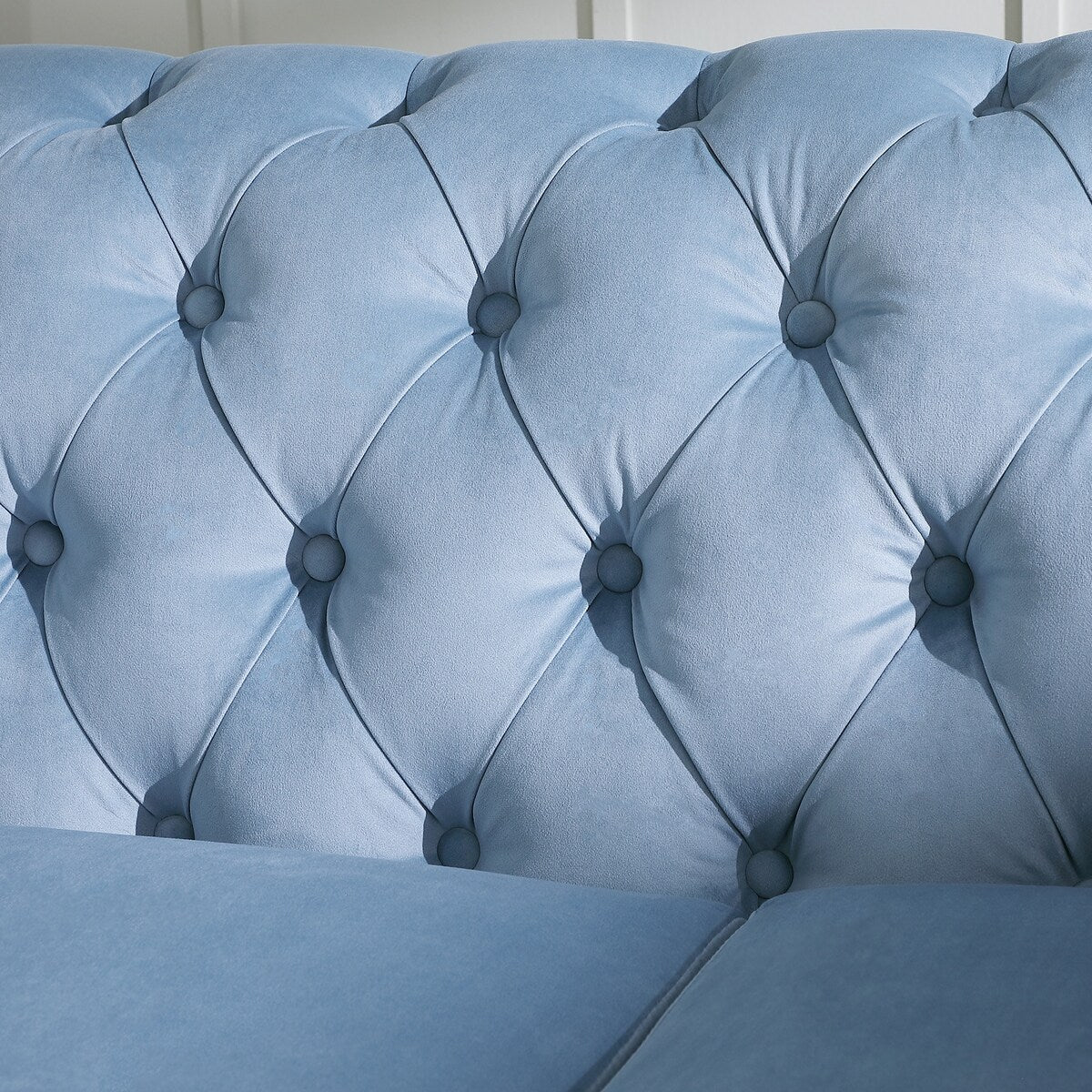 Velvet Upholstered Loveseat Sofa, Living Room Tufted and Wrinkled Fabric Chesterfield Sofa with Scroll Arm & Scroll Back