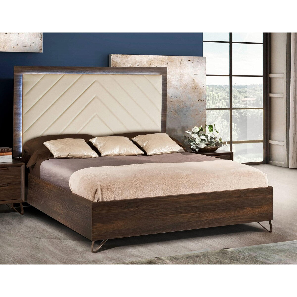 Venice Collection Queen Bed