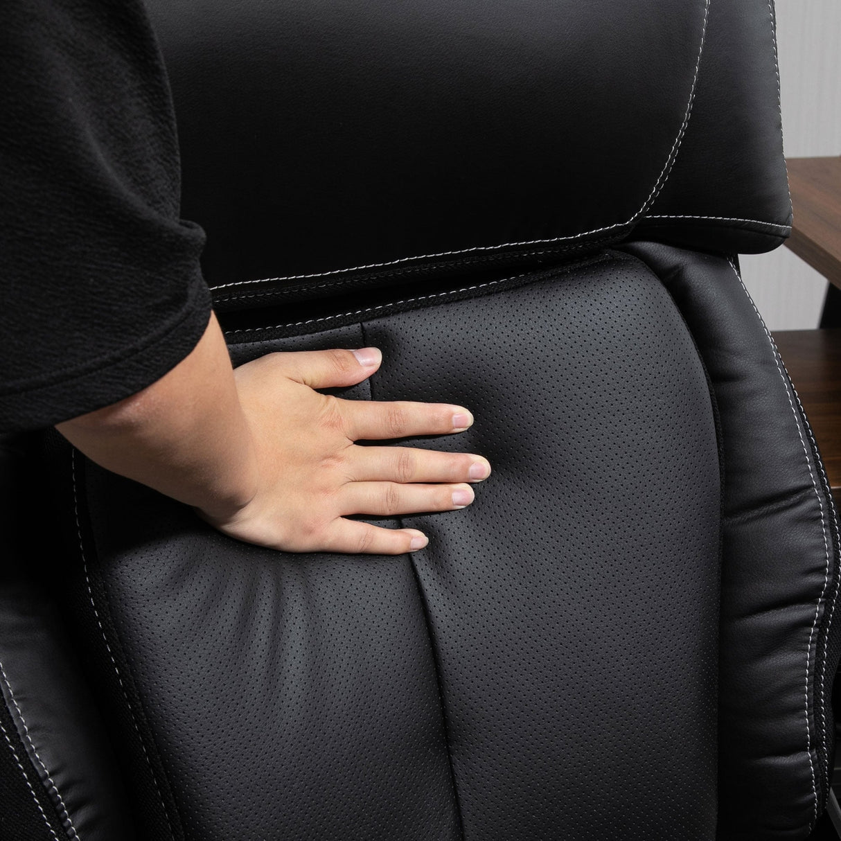 Vinsetto High Back Ergonomic Home Office Chair PU Leather Swivel Chair with Adjustable Height and Padded Armrests