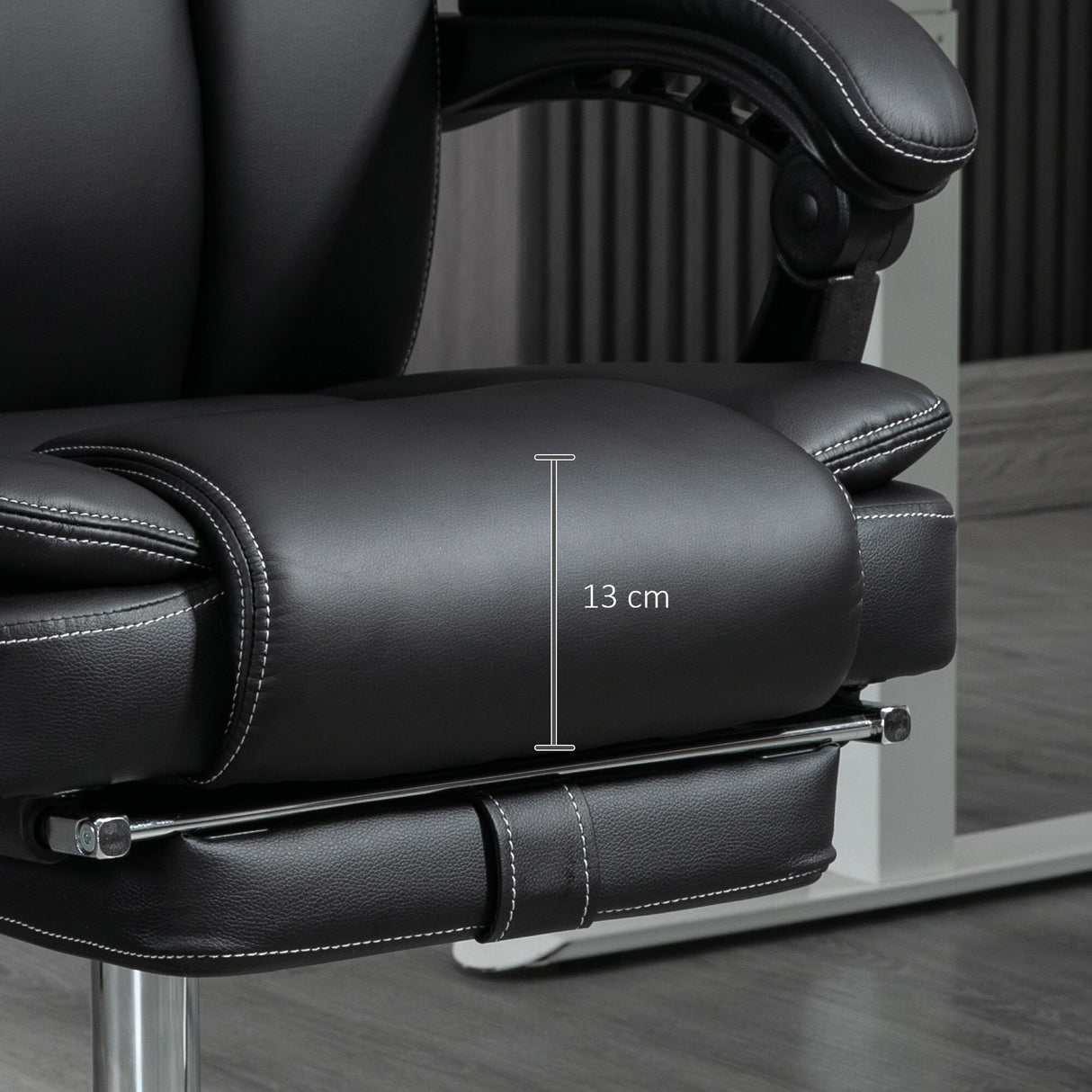 Vinsetto Massage Office Chair with 6 Vibration Points, Heated Reclining PU Leather Computer Chair with Adjustable Height, Black