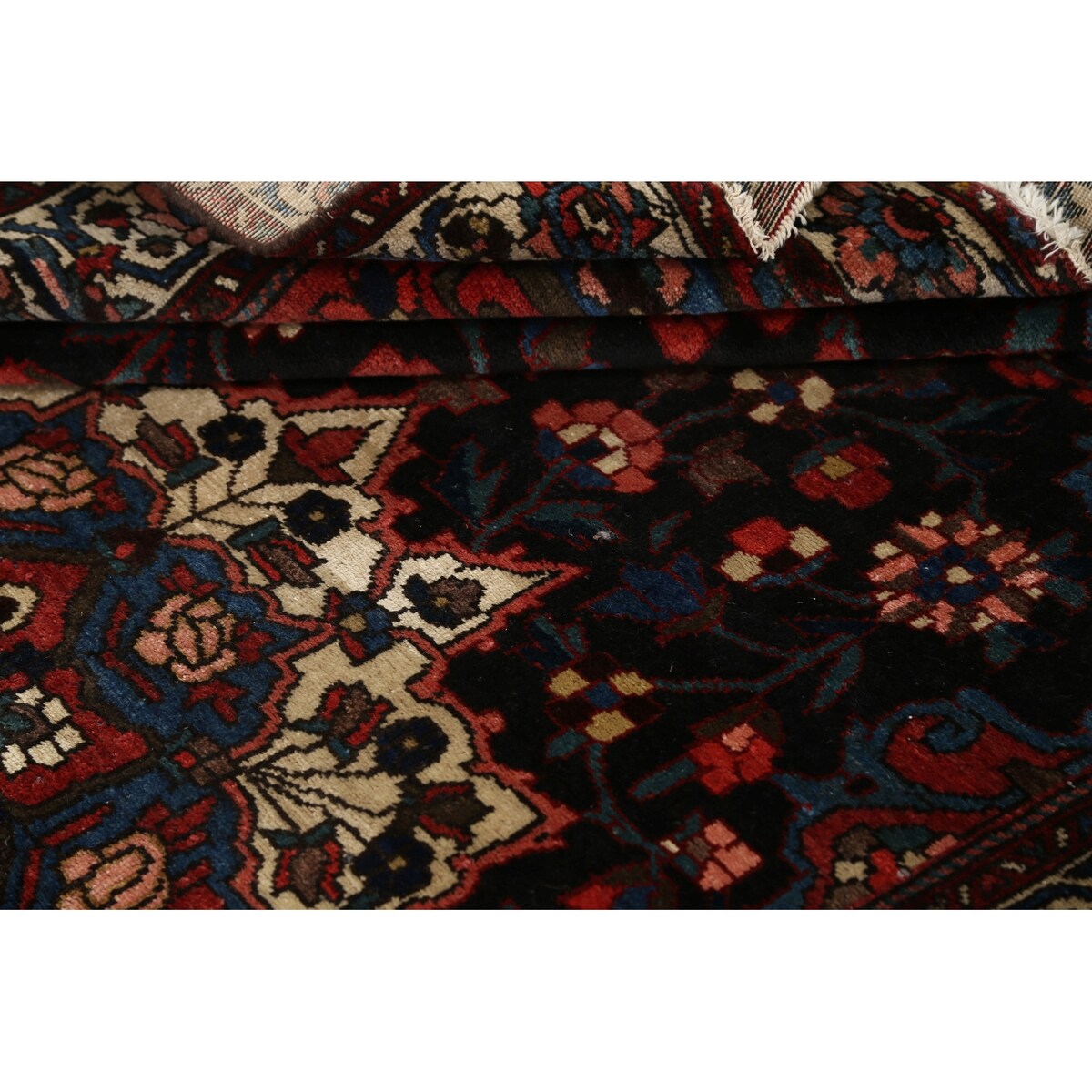 Vintage Floral Bakhtiari Persian Area Rug Wool Hand-knotted Carpet - 4'3" x 6'6"