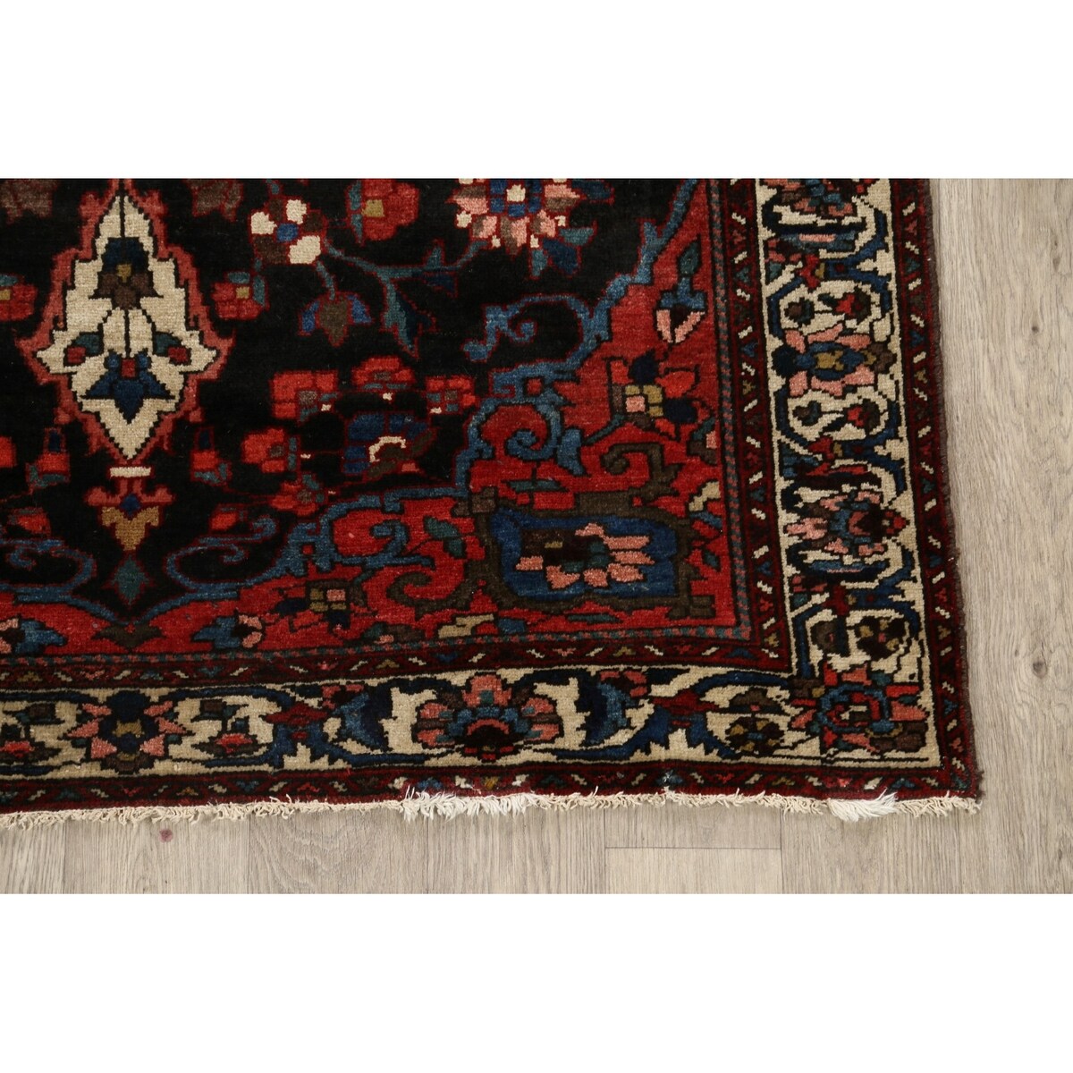 Vintage Floral Bakhtiari Persian Area Rug Wool Hand-knotted Carpet - 4'3" x 6'6"
