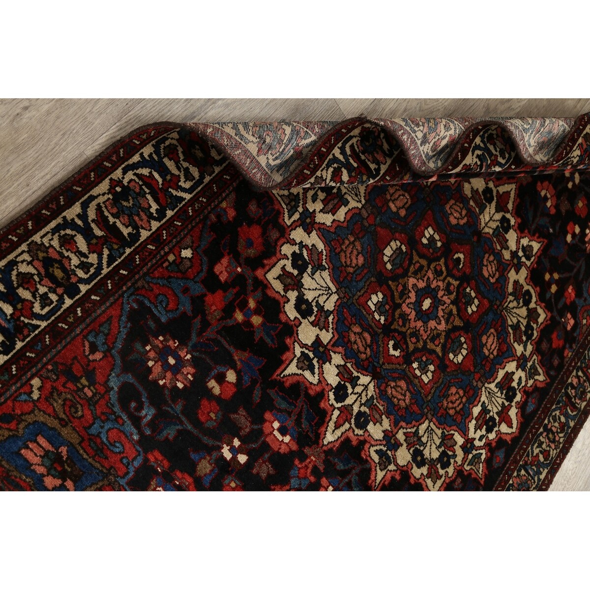 Vintage Floral Bakhtiari Persian Area Rug Wool Hand-knotted Carpet - 4'3" x 6'6"